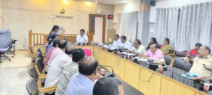 ತಂಬಾಕು ಮುಕ್ತ ಗ್ರಾಮಗಳನ್ನಾಗಿ ಫೋಷಿಸಲು ಪ್ರತಿಯೊಬ್ಬ ಅಧಿಕಾರಿಗಳು ಶ್ರಮಮಿಸಬೇಕು : ಅಪರ ಜಿಲ್ಲಾಧಿಕಾರಿ ರಾಯಪ್ಪ ಹುಣಸಗಿ