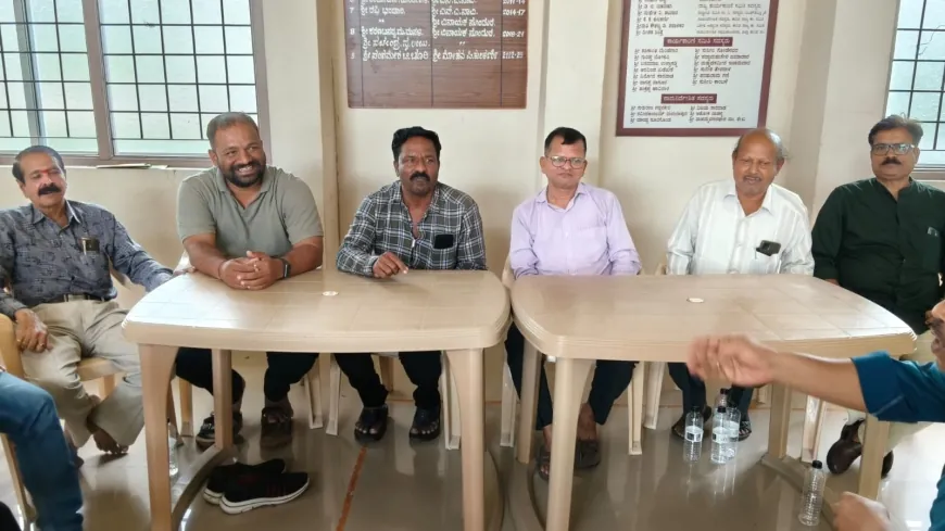 ಪತ್ರಿಕಾ ದಿನಾಚರಣೆ ಯಶಸ್ವಿಗೊಳಿಸಿ : ಜಿಲ್ಲಾಧ್ಯಕ್ಷ ಪ್ರಕಾಶ ಬೆಣ್ಣೂರ